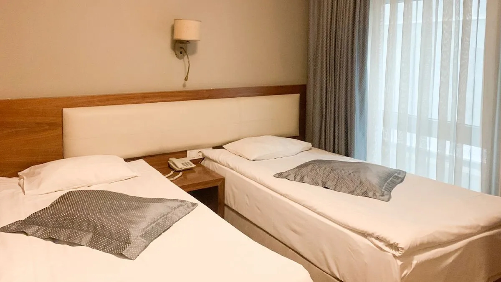 Отель Reikartz 2017