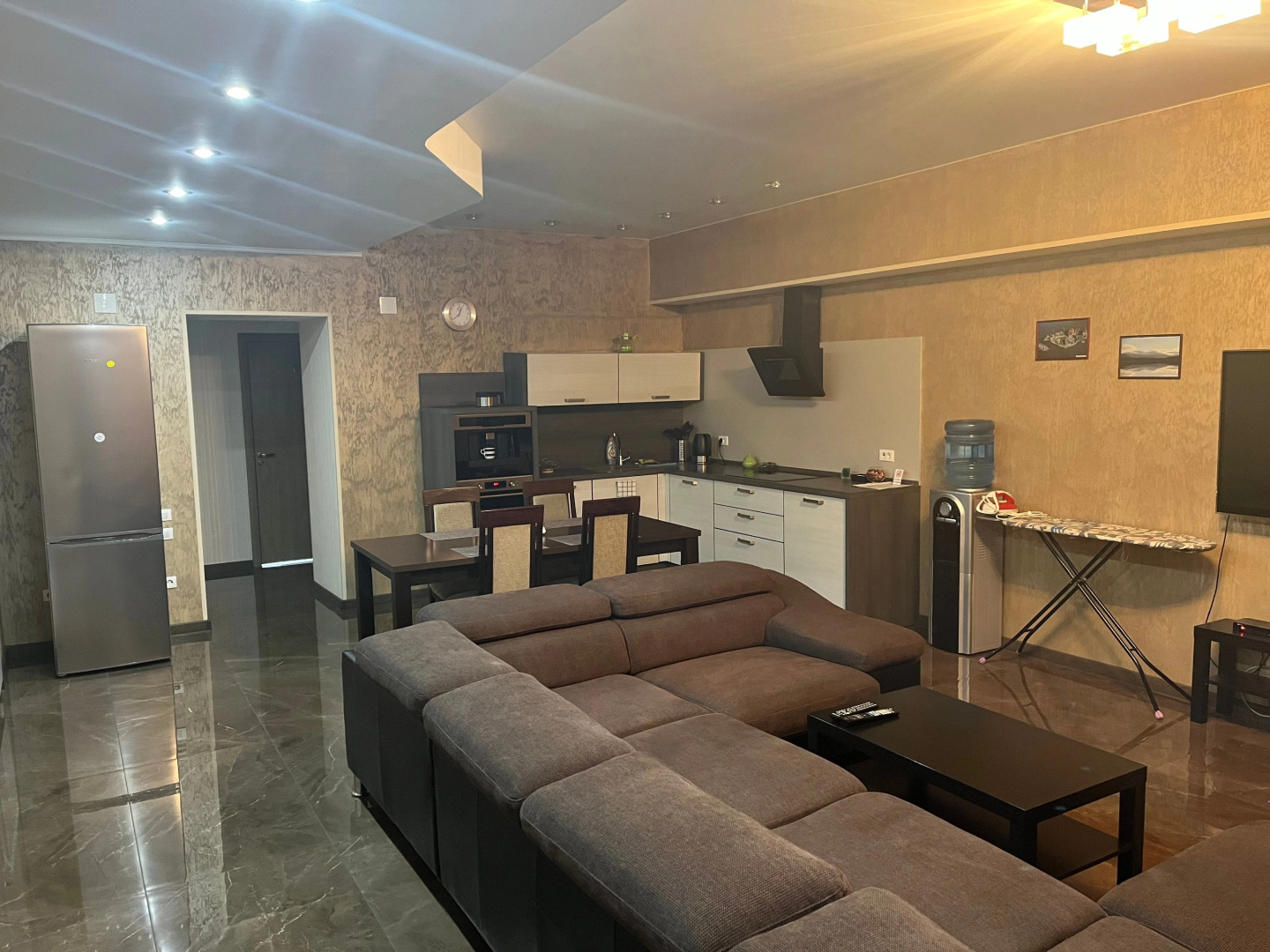 Апартаменты на Площади 1 Мая