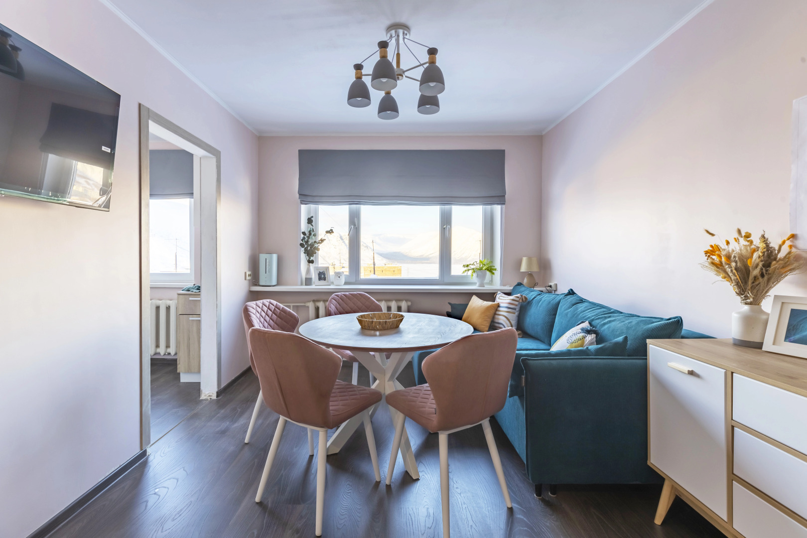 Квартира 2-комн с видом на озеро и горы