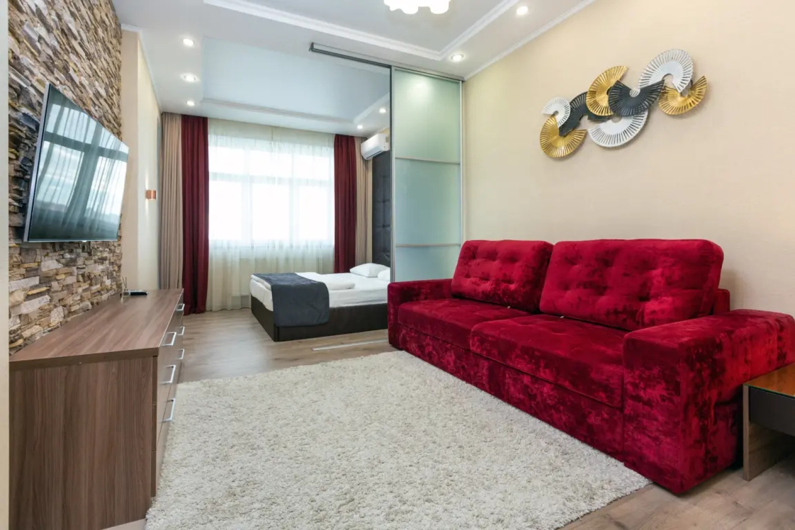 АПАРТАМЕНТЫ REHOME24 на 20 этаже c балконом