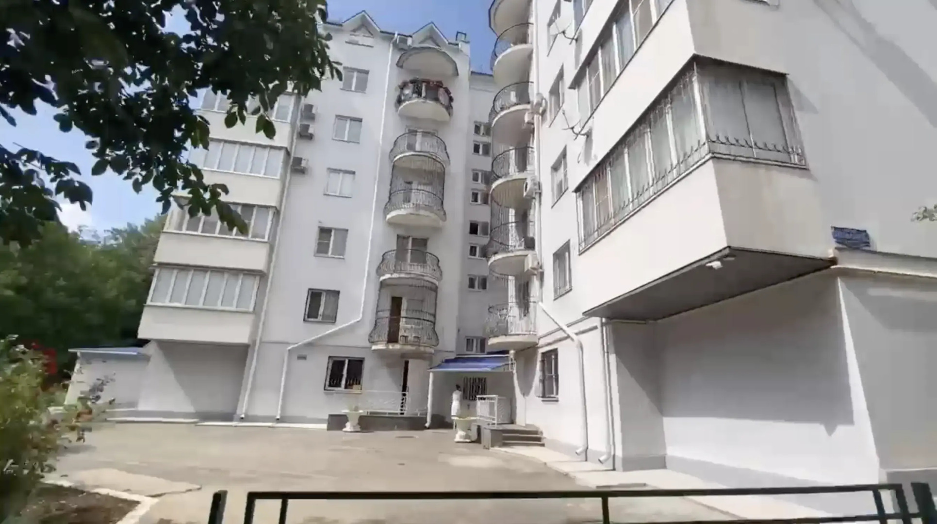 Апартаменты Стильная Квартира Возле Комсомольского Парка by Sutki26