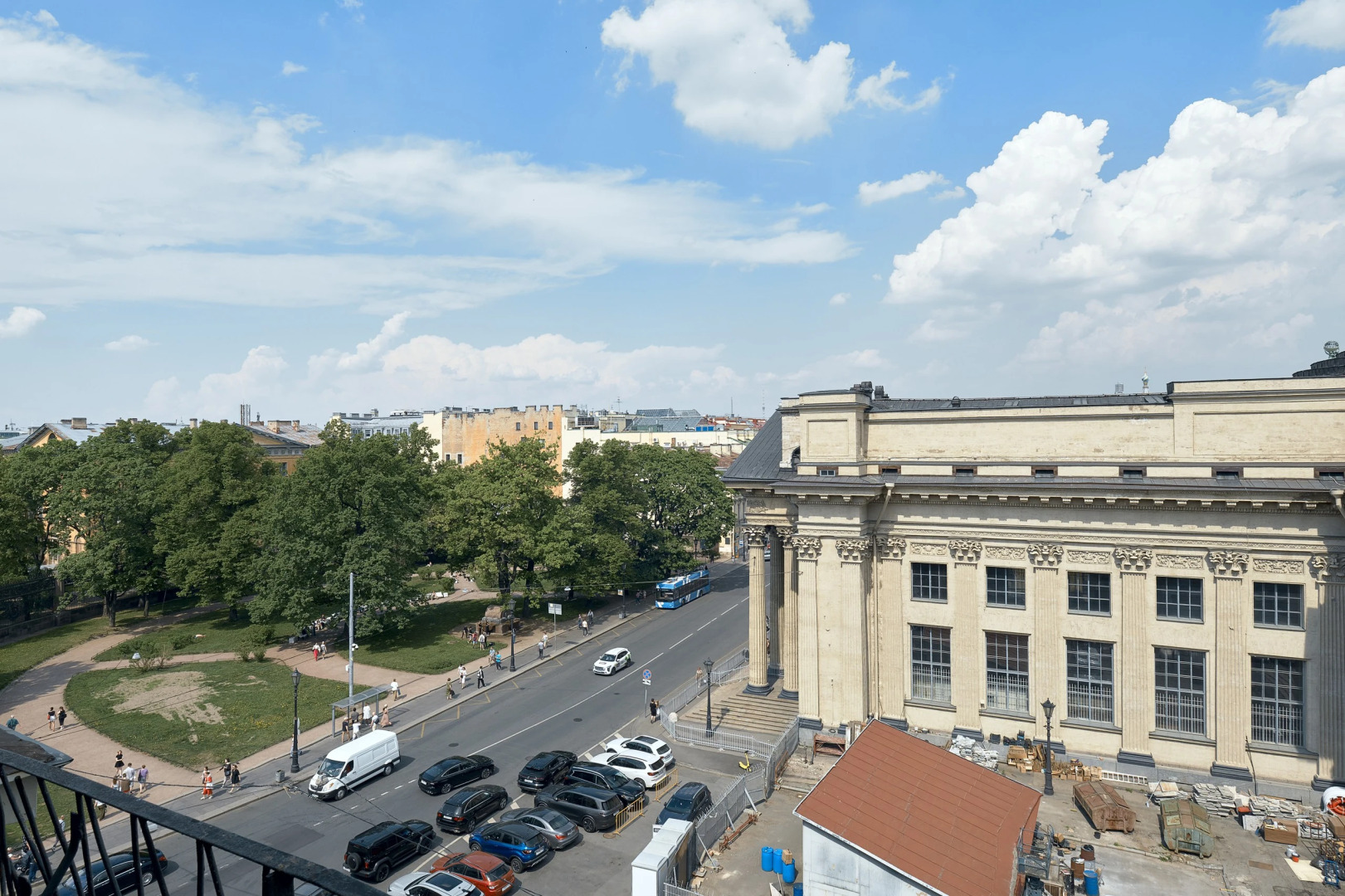 Апартаменты с видом на Казанский собор