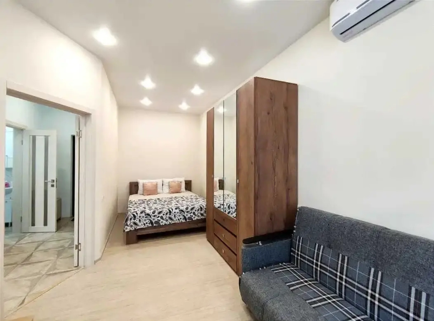 Апартаменты Ленина 290/6