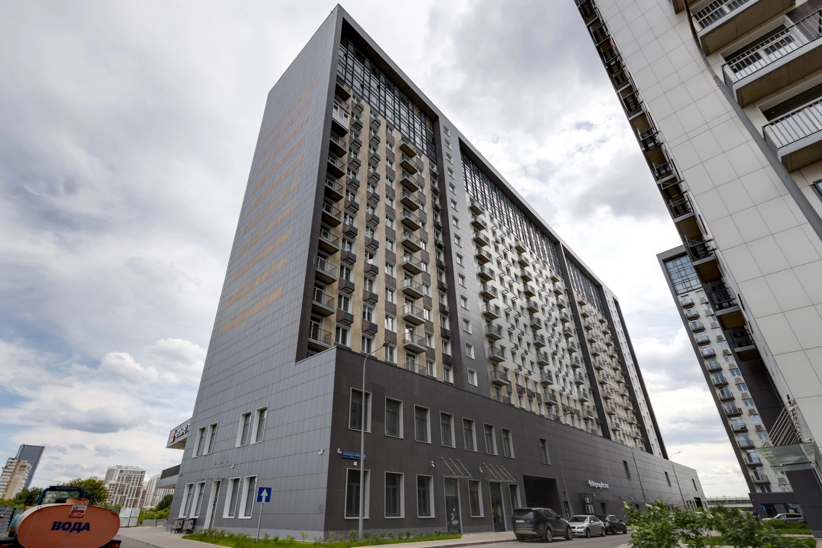 Апартаменты 1 в комплексе Легендарный квартал