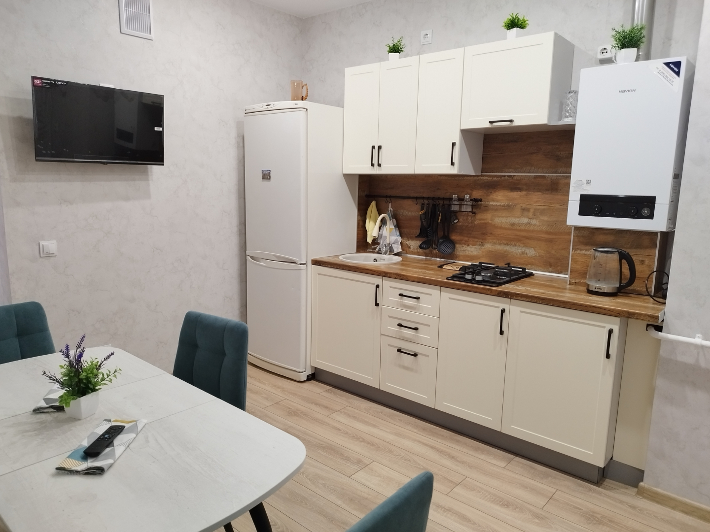 Квартира уютная с панорамным балконом в историческом районе Калининграда Амалинау