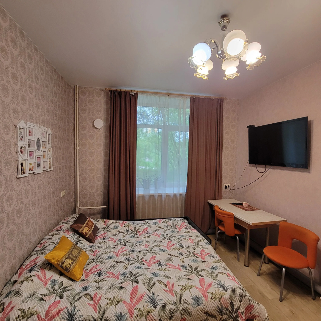 Апартаменты Возле Аэропорта Кольцово и Мини Студии Маяк