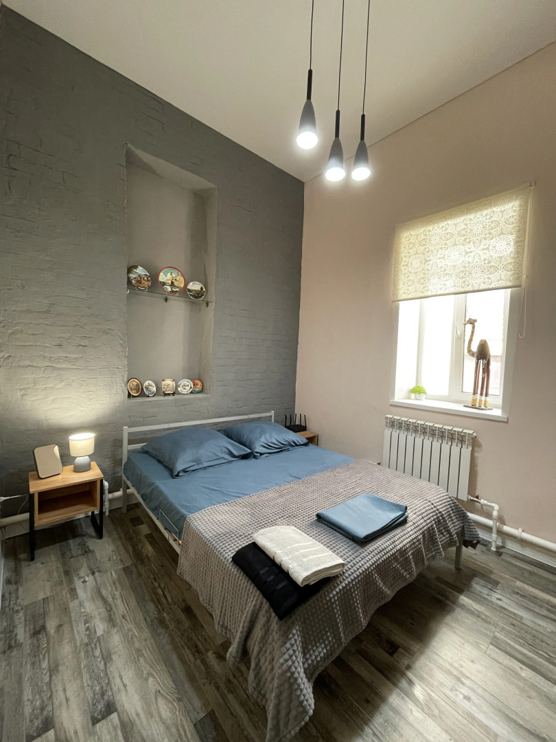 Квартира Двухкомнатная на площади Революции