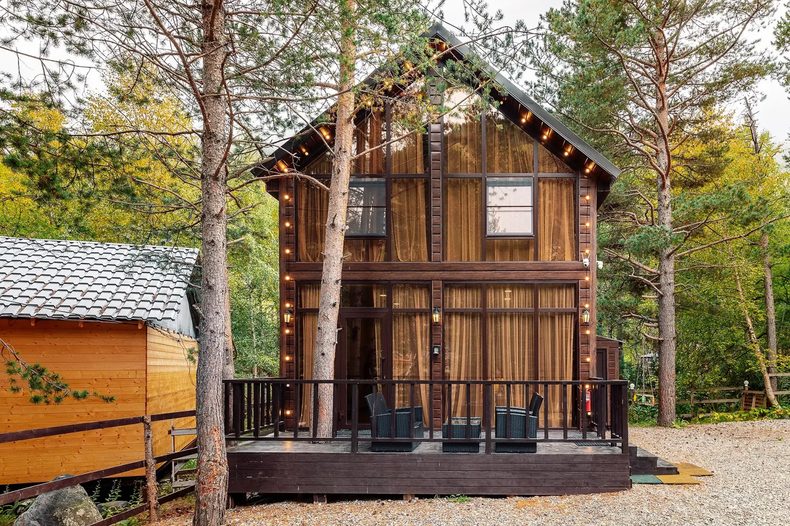 Коттедж Двухэтажный с Красивым Видом в Терсколе от Квартирукинг