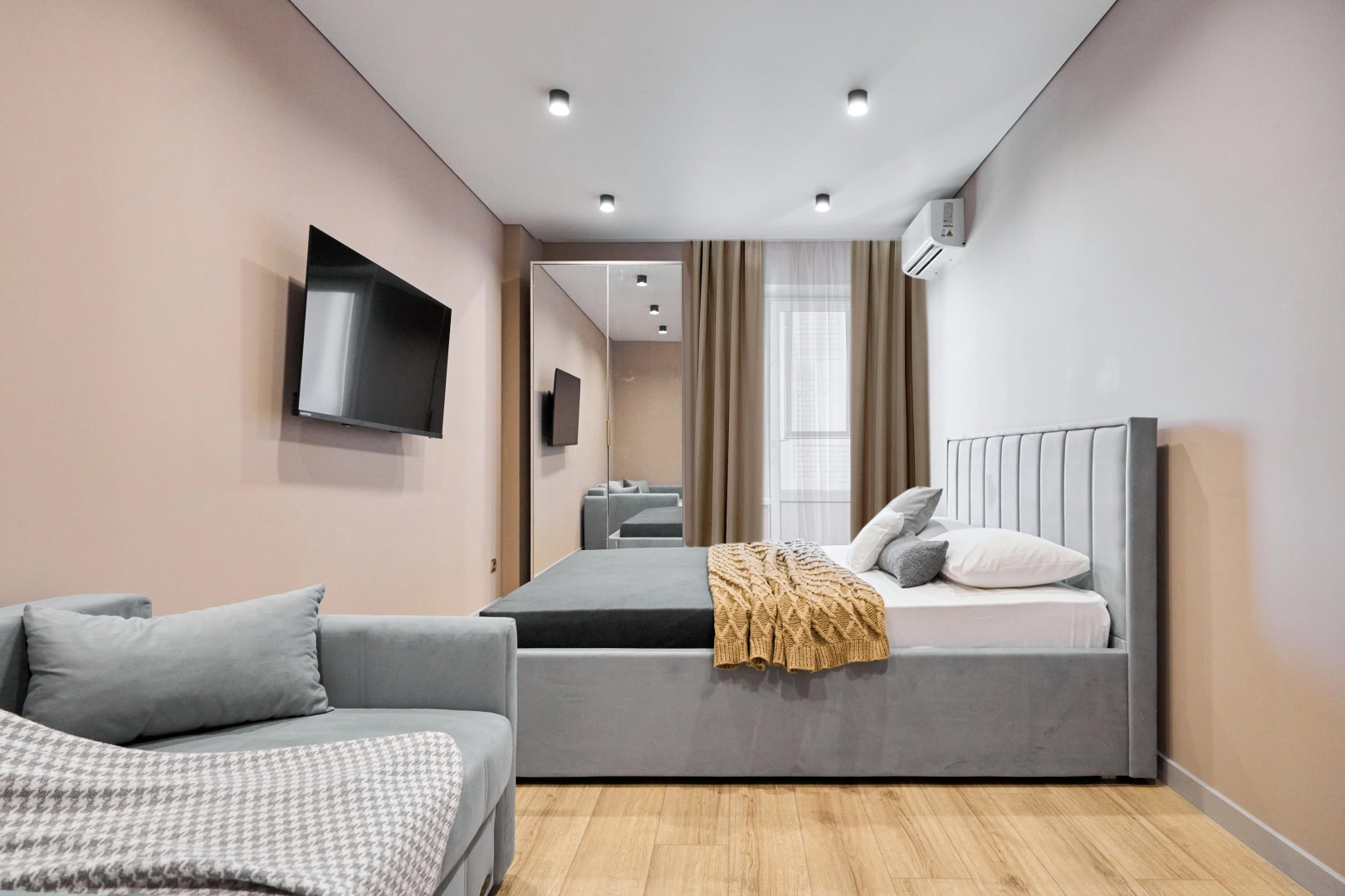 Квартира Просторная Возле Центральной Больницы