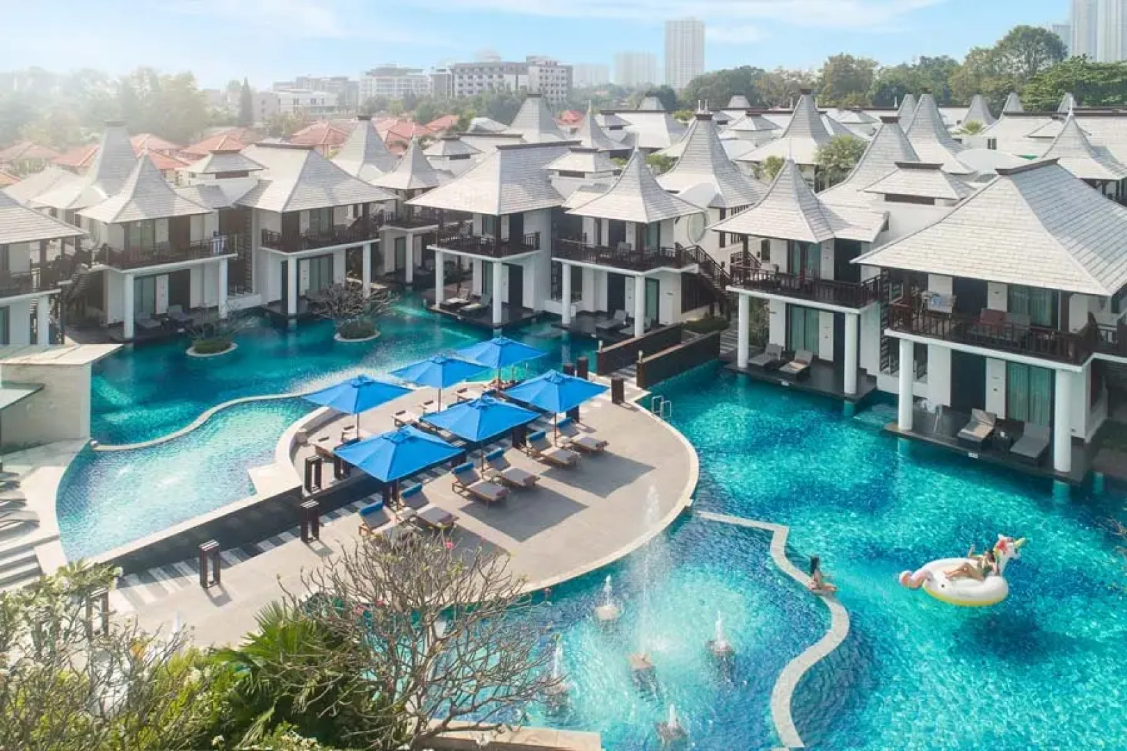 Отель Z Through by The Zign