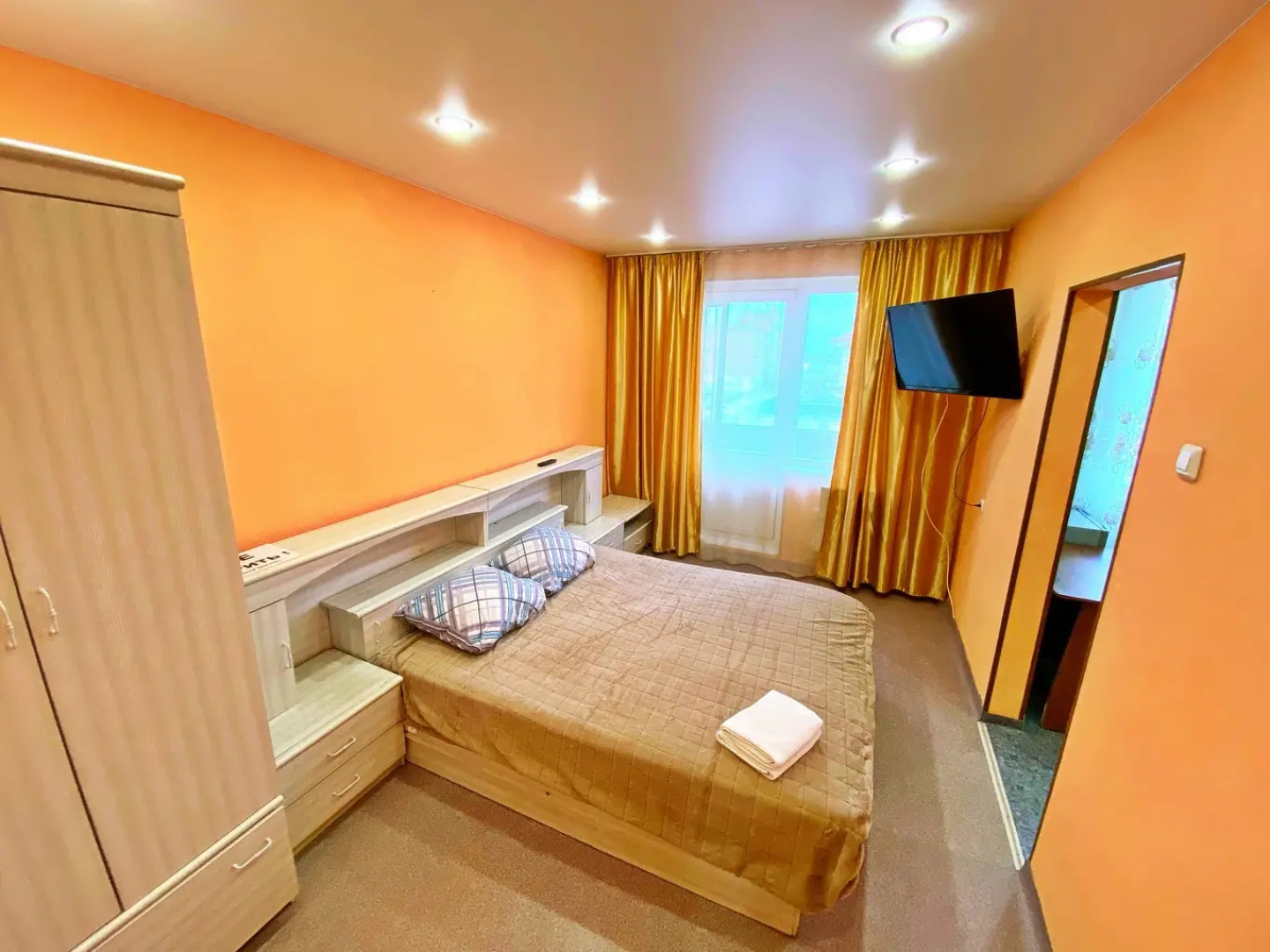 Апартаменты Байкал на Весны 17