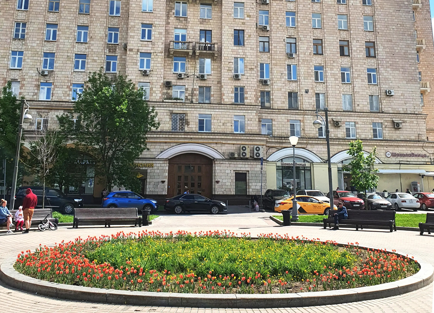 Апартаменты у Триумфальной Арки и Парка Победы