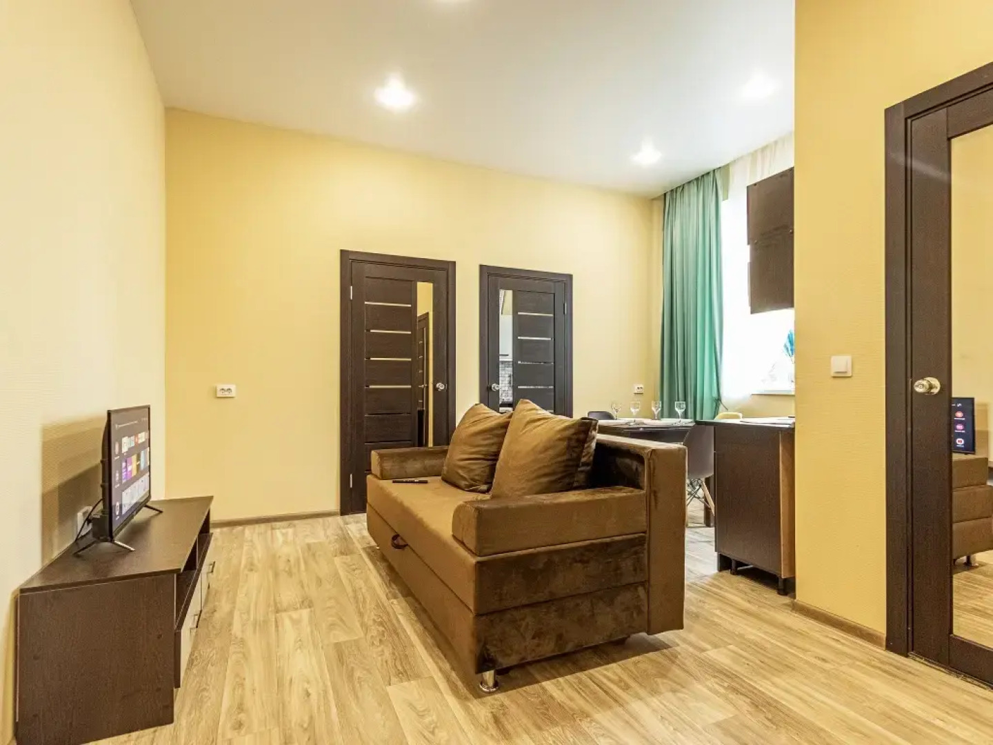 Апартаменты Дом на Зеленой 1