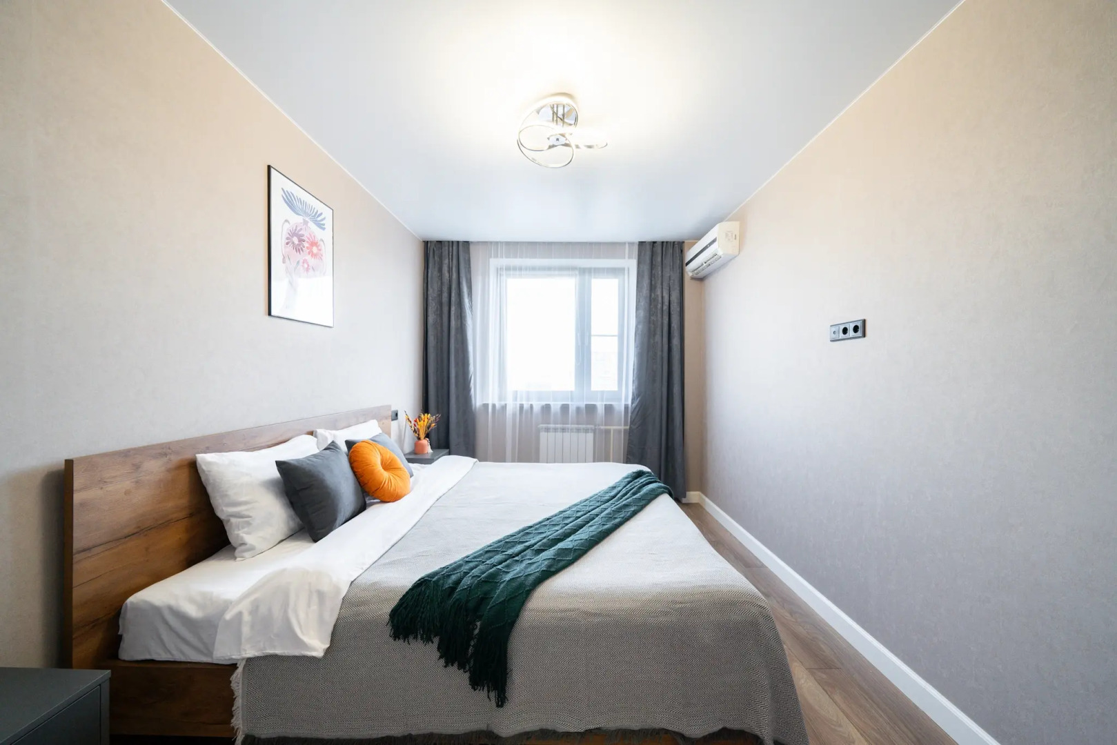 Квартира Стильная двухкомнатная квартира Natali apart на метро Пражская