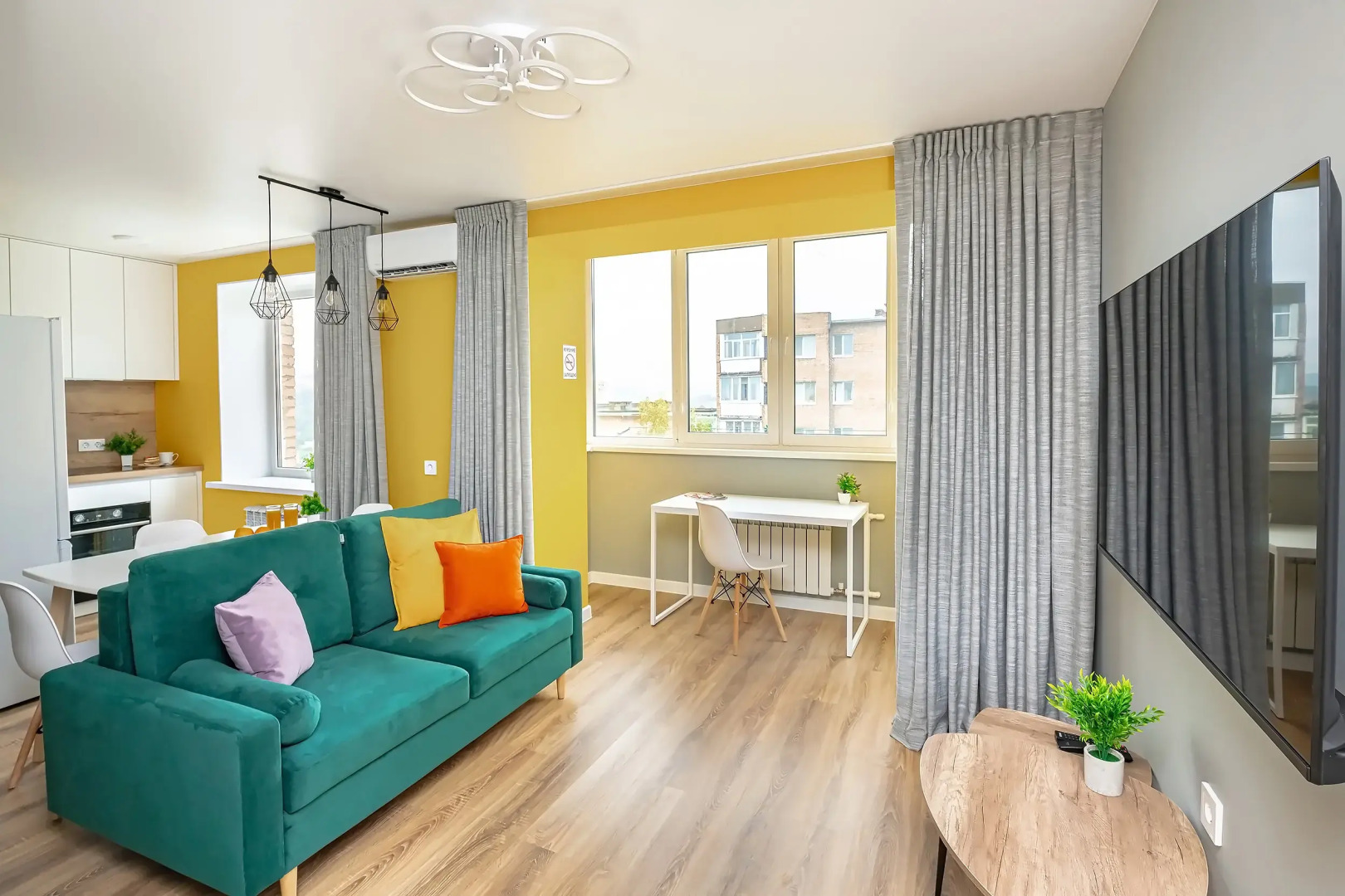 Апартаменты TopHouse на Океанском проспекте 102