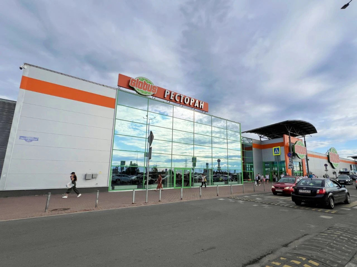 Квартира Эксклюзивная квартира с огромным турецким диваном