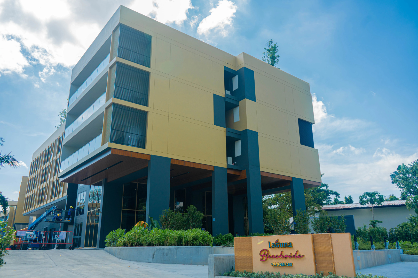 Апартаменты Laguna Beachside 1101