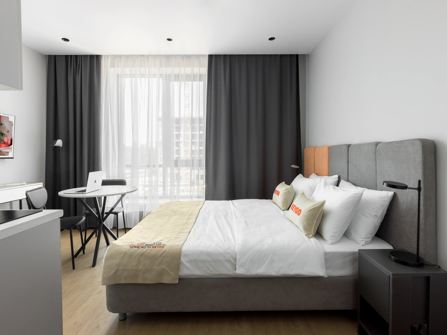 Апартаменты Keygo 1035 с бассейном