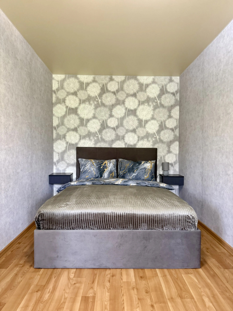 Квартира 2-комнатная в Ленинском районе рядом с метро Заречная