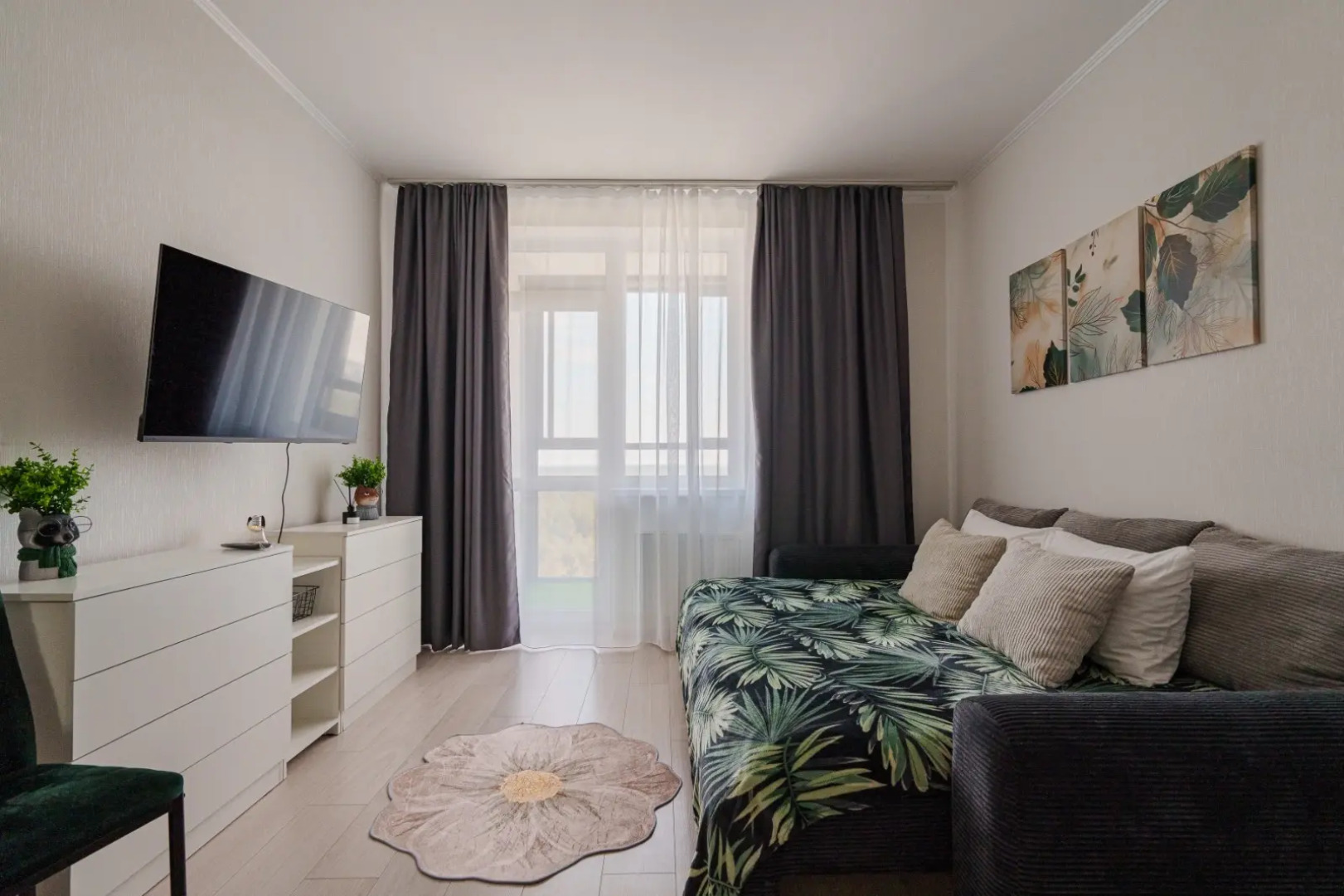 Квартира Сказочная Студия с Камином