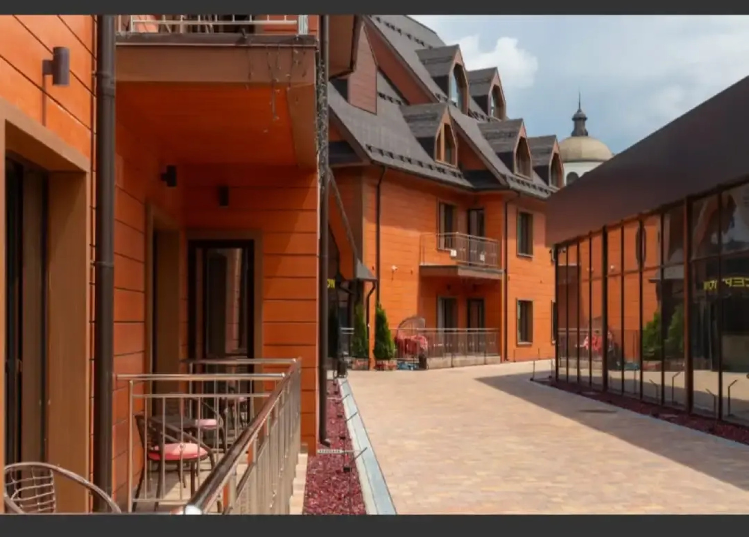 Отель Апартаменты Red Wood