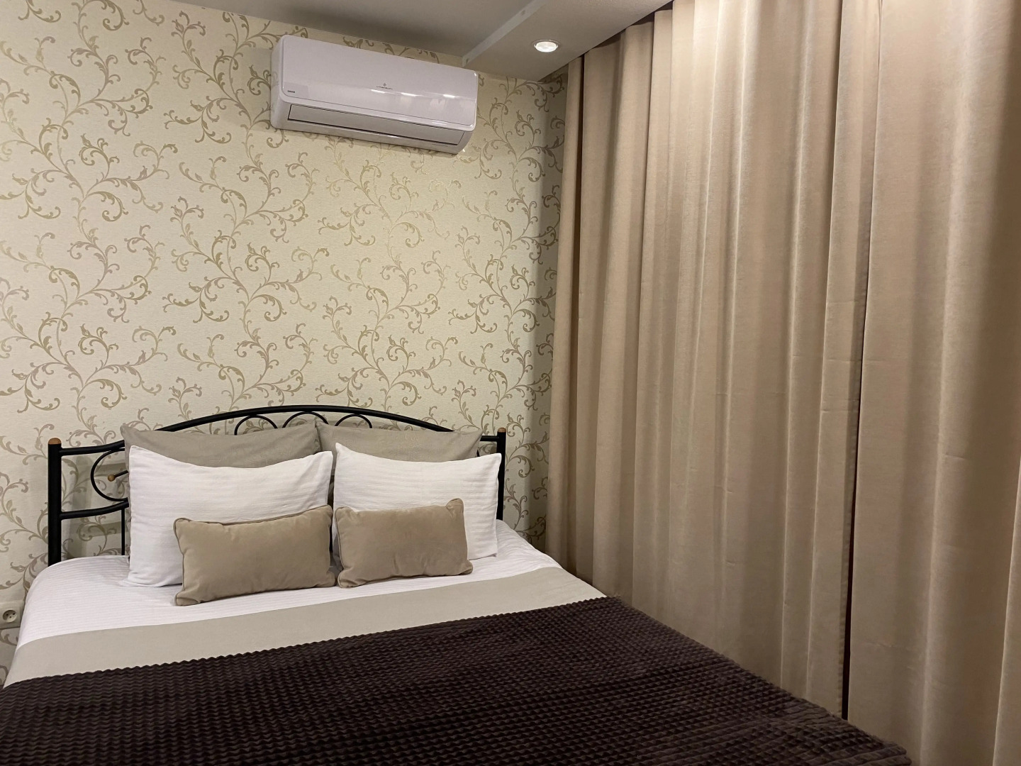 Квартира КвартРента НН на Большой Покровской (наш Арбат)