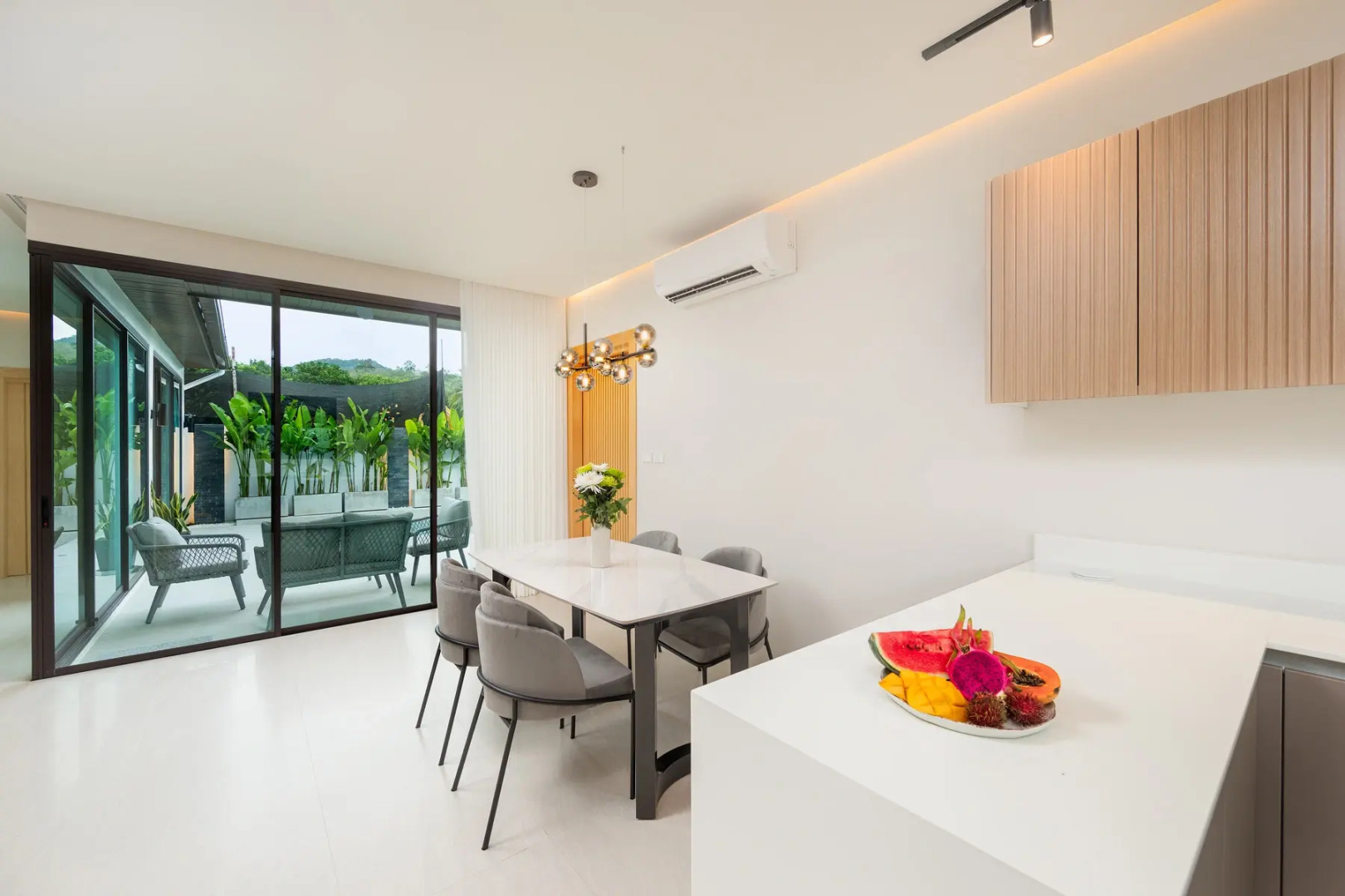 Вилла Plunge Modern 2-Bedroom with Private Pool