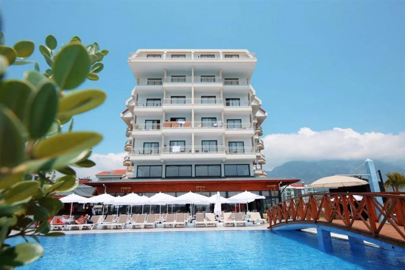 Отель Sey Beach Hotel & Spa