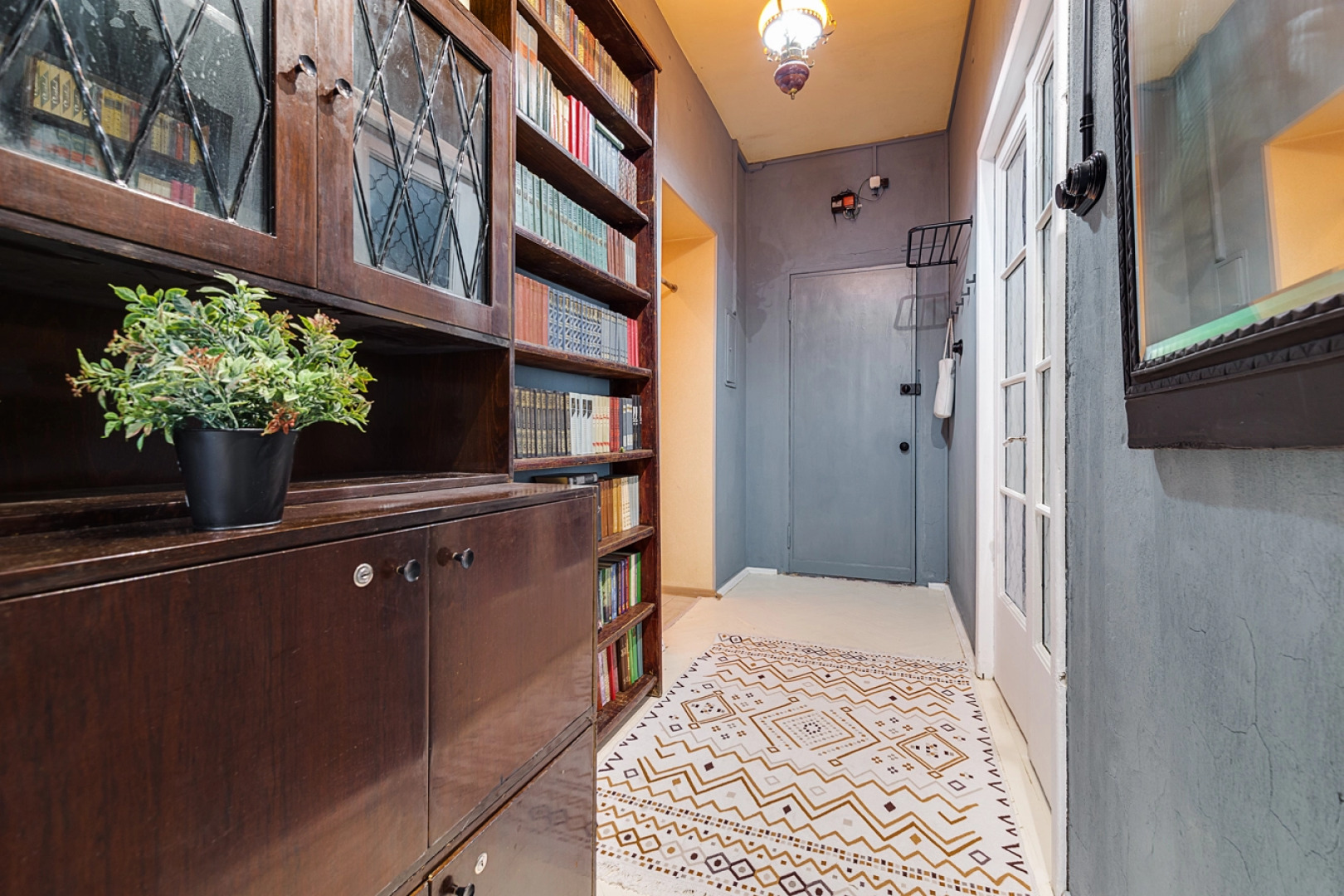 Квартира Трёхкомнатная на Петроградской