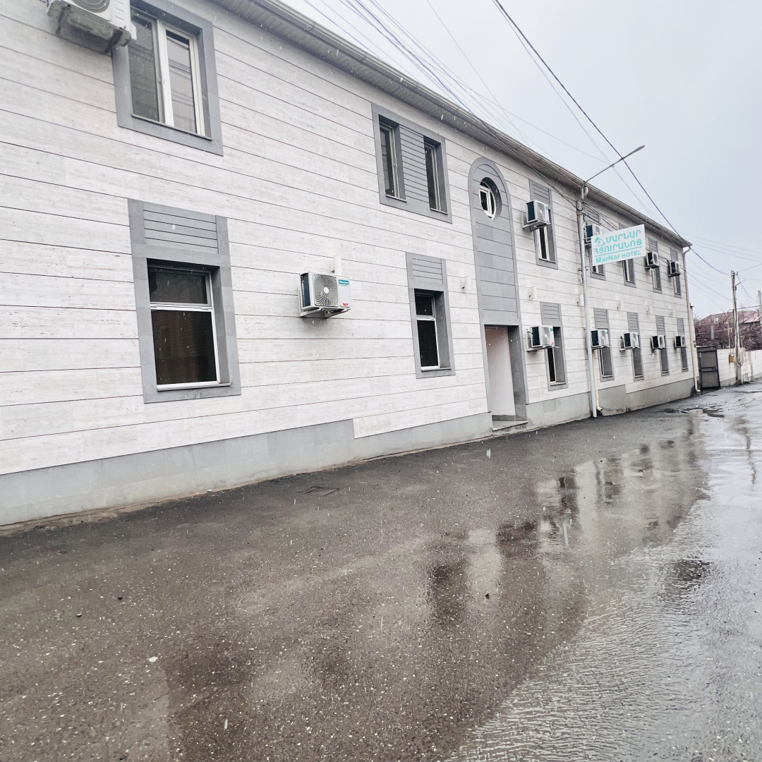 Отель Marnar