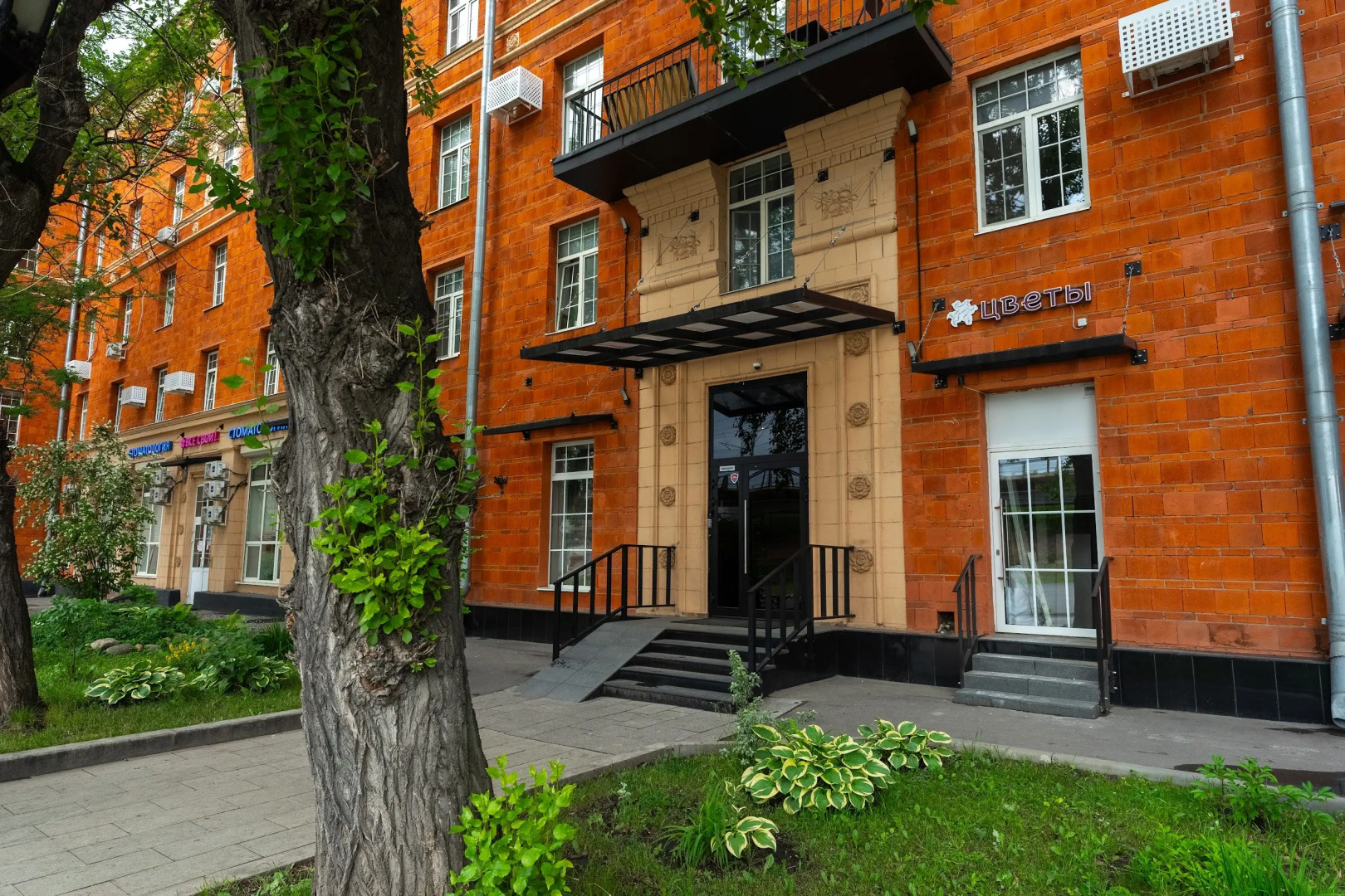 Апартаменты KeyGo #1010 Студия рядом с метро Окружная