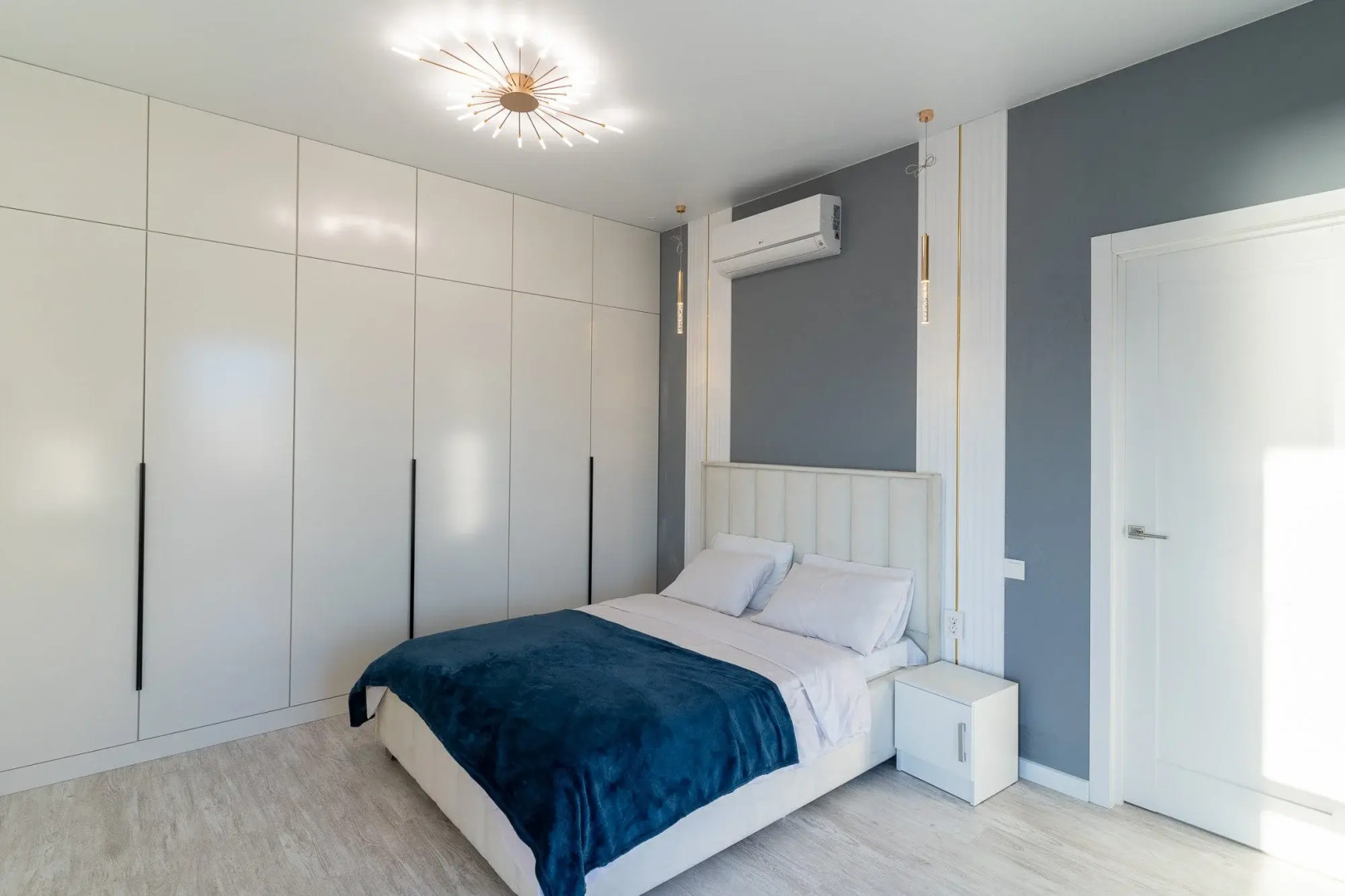 Апартаменты Азимут VIP 1