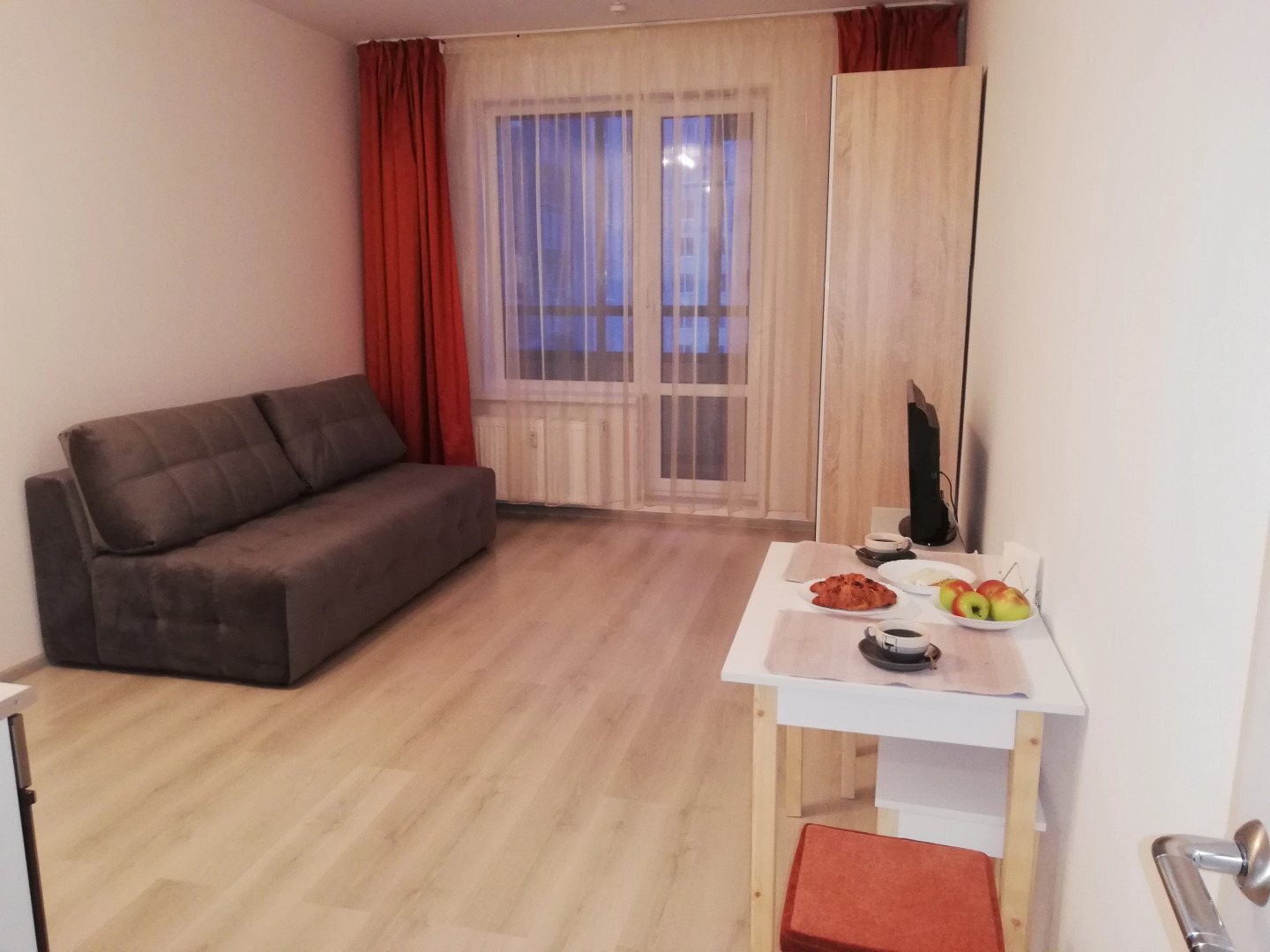 Квартира рядом с метро Комендантский проспект