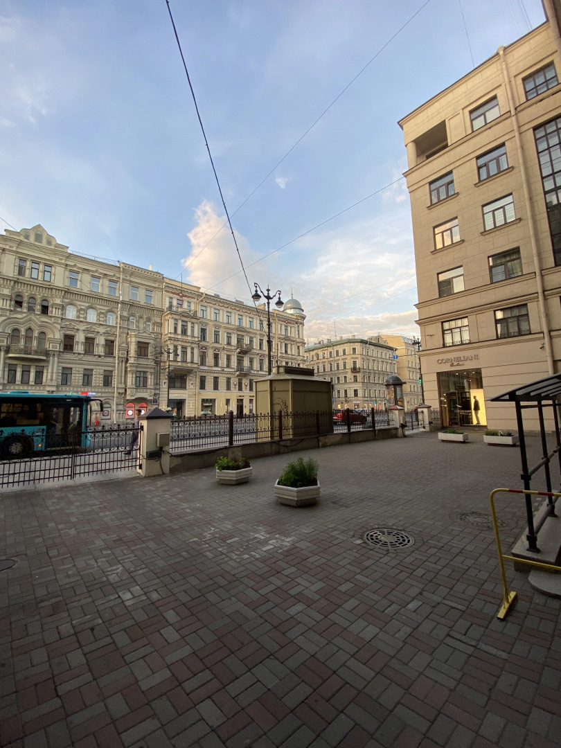 Апартаменты Двухуровневая Студия Рядом с Невским Проспектом