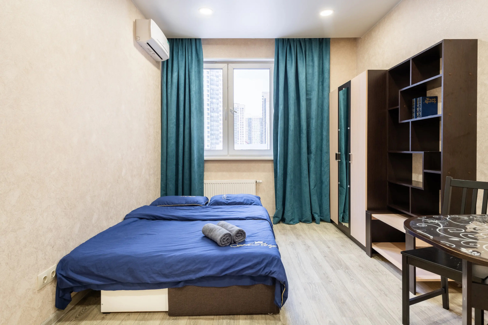 Апартаменты Гости Любят у метро Рассказовка Синяя