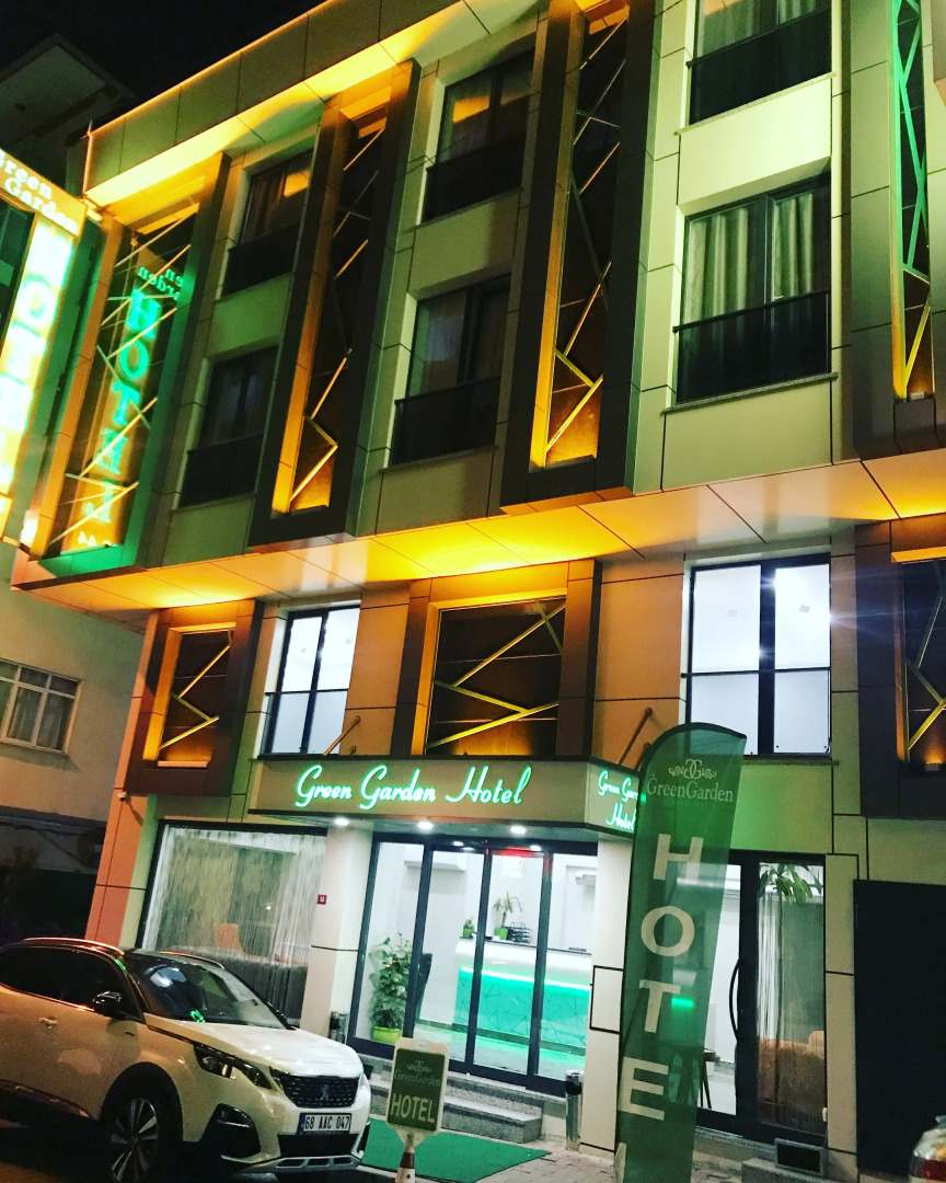 Green Garden Hotel