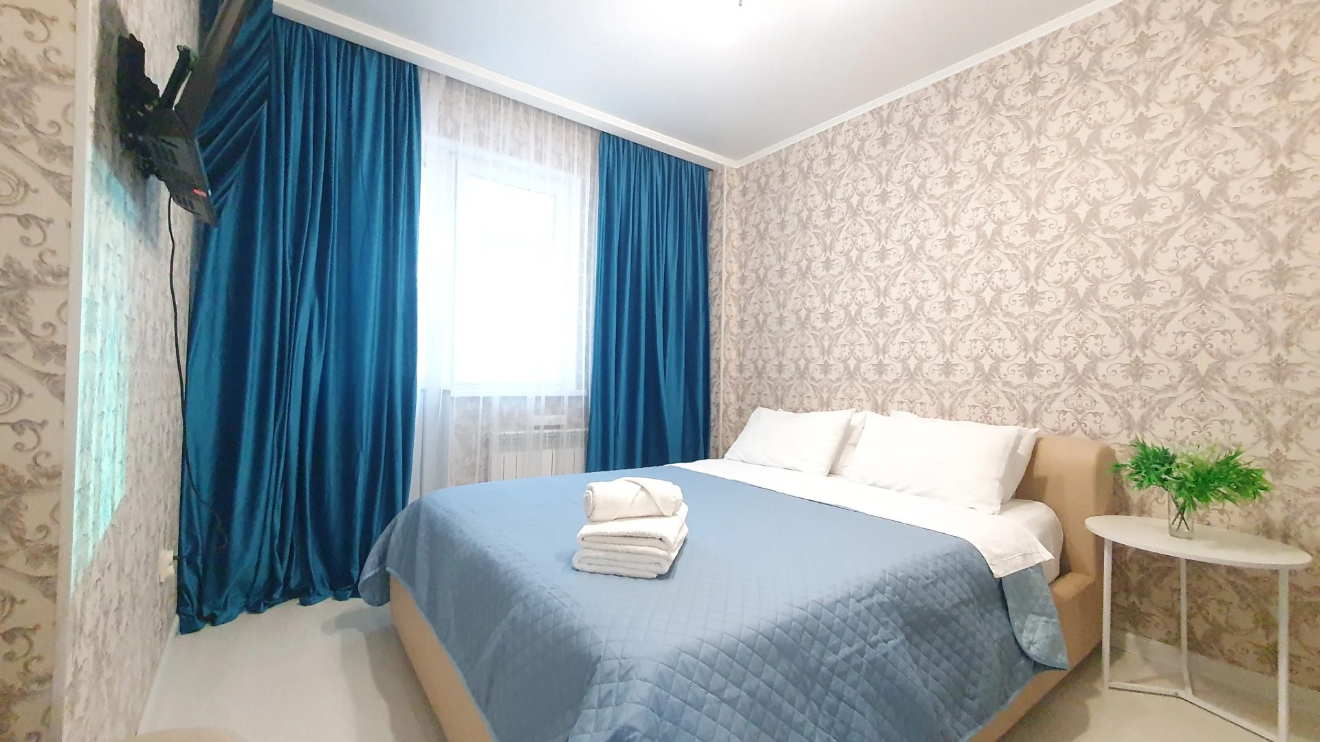 Апартаменты  с 2-мя кроватями и одноместный диван в центре Астаны