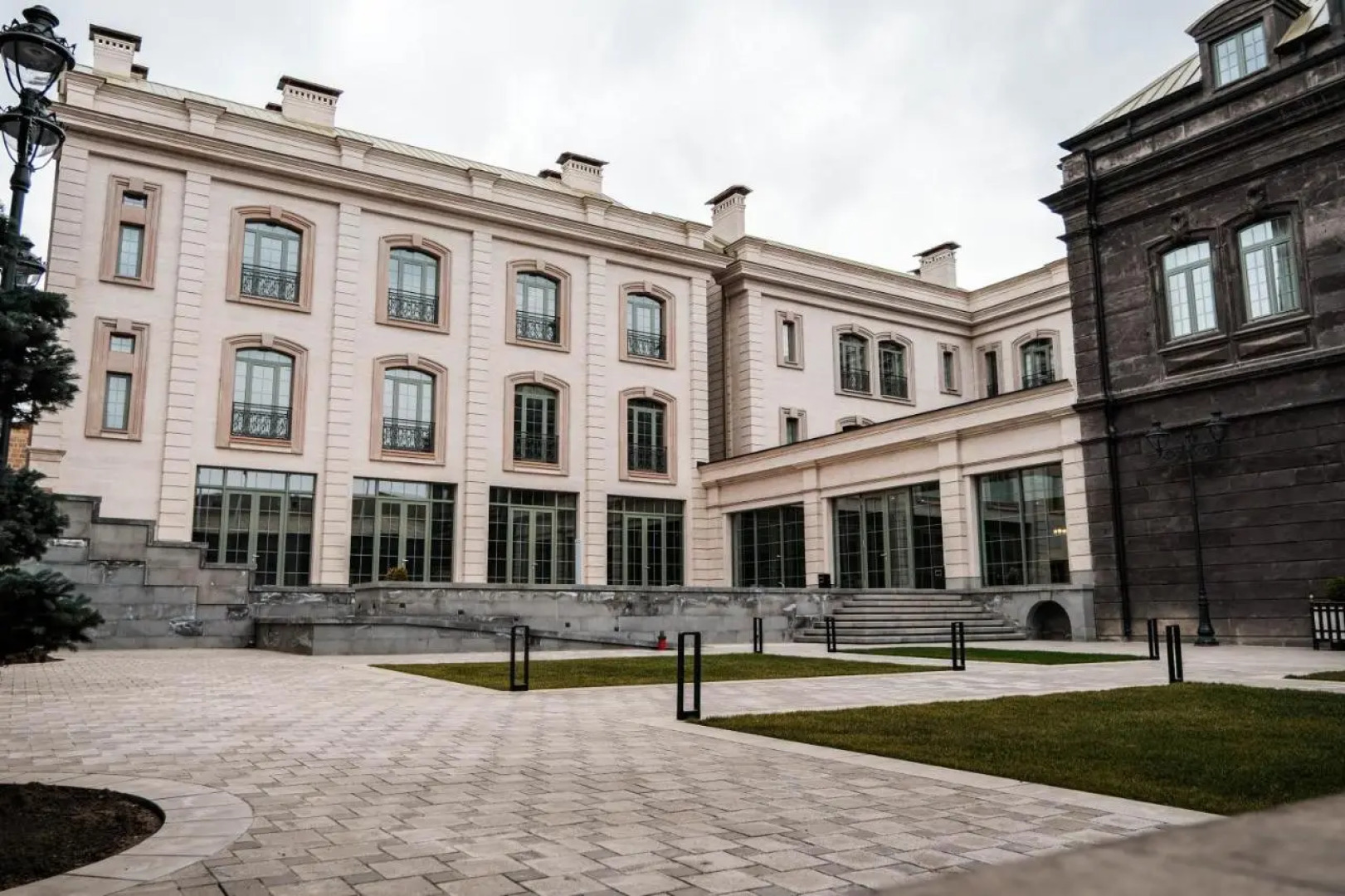 Grand Hotel Gyumri by Apricot Hotels