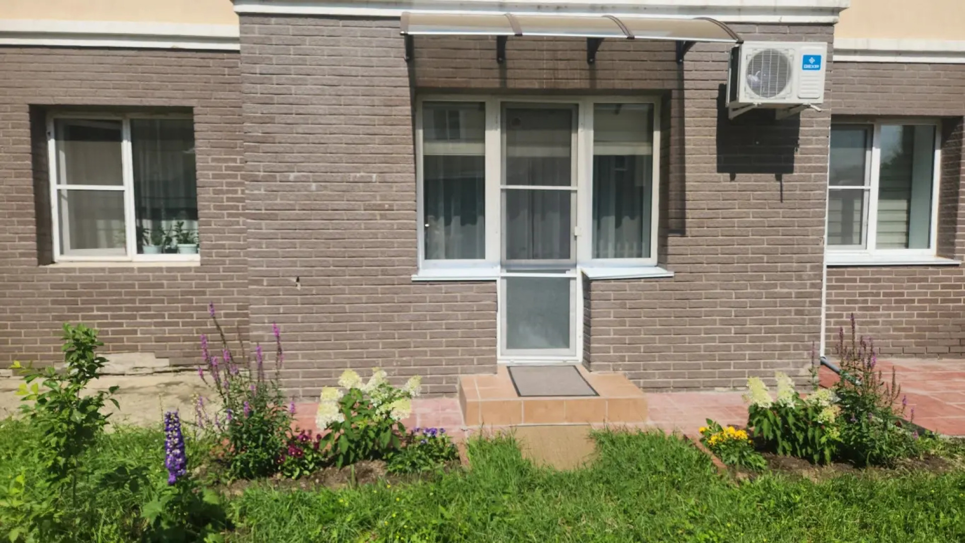 Апартаменты с выходом в зелёный двор На Сутки