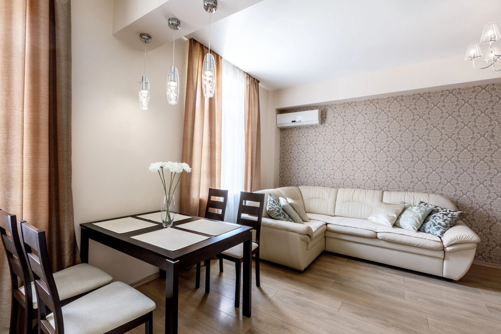 Квартира на 50 Лет Октября 15