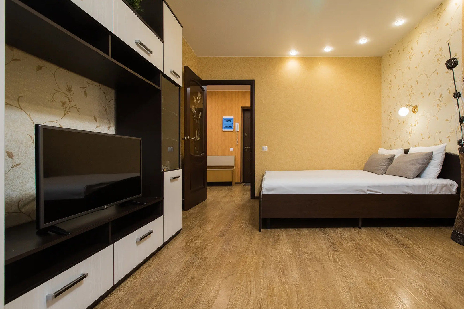 Апартаменты HomeHotel