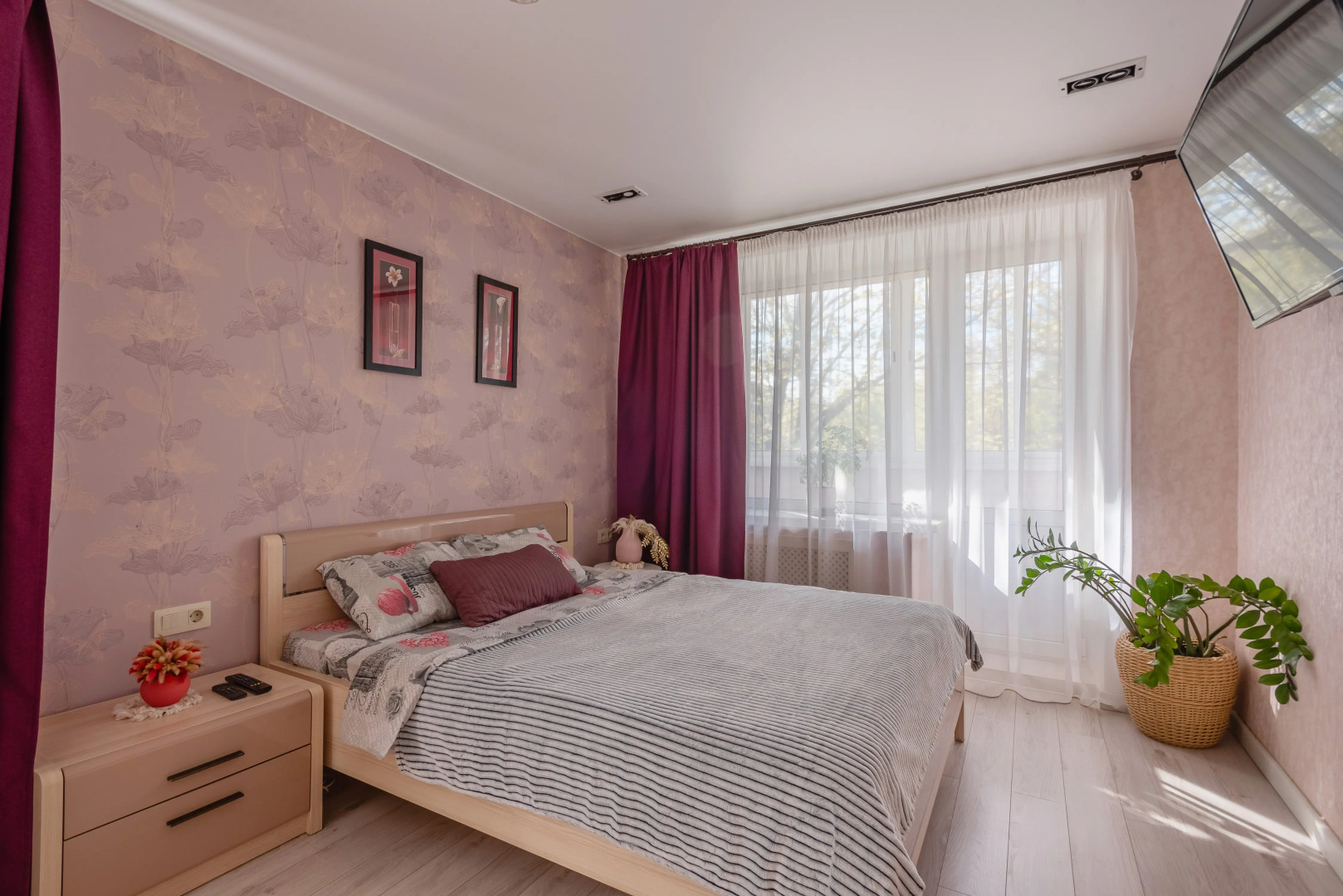 Апартаменты на Проспекте Красной Армии 192/2