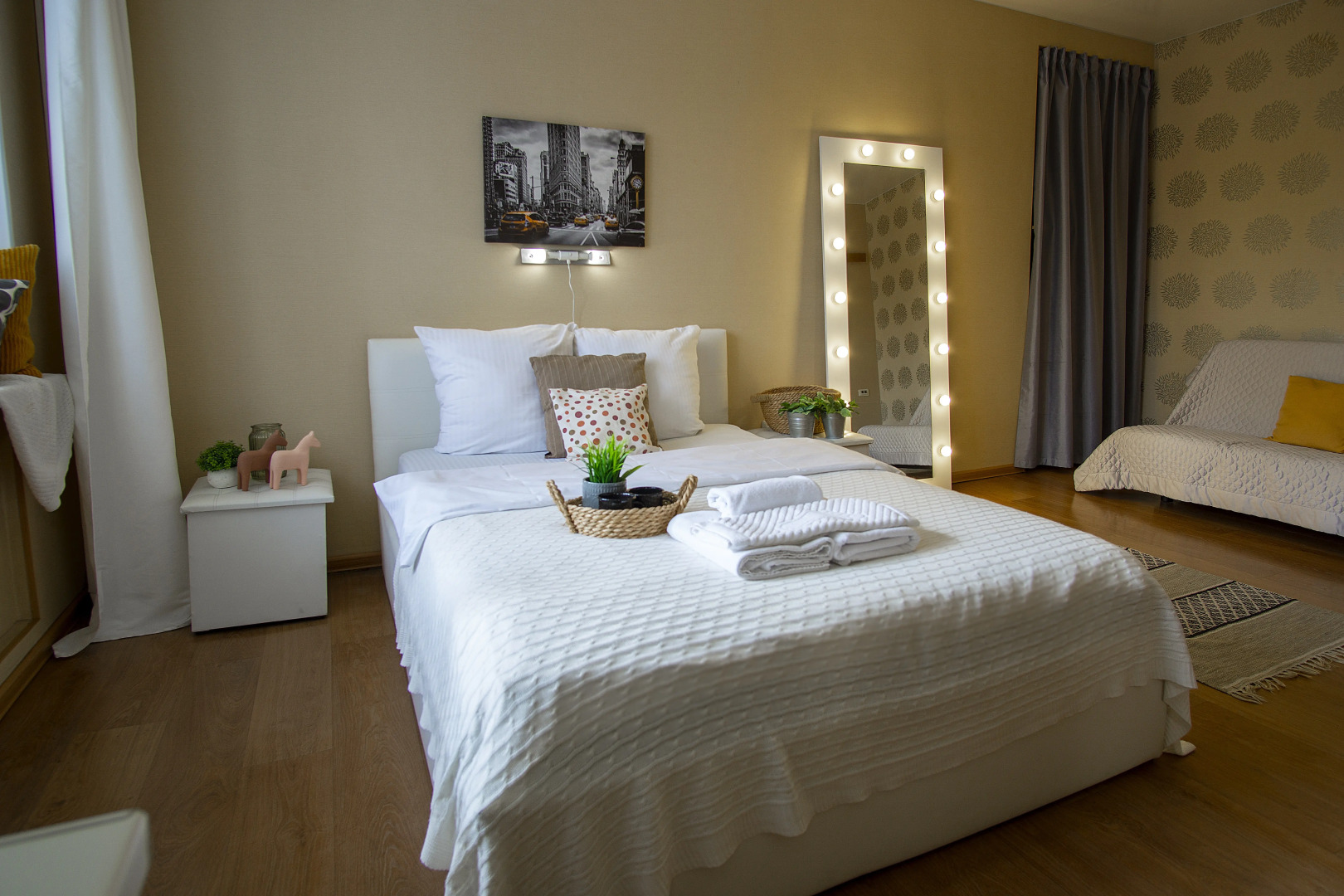 Апартаменты GoldenRing Snow White Studio