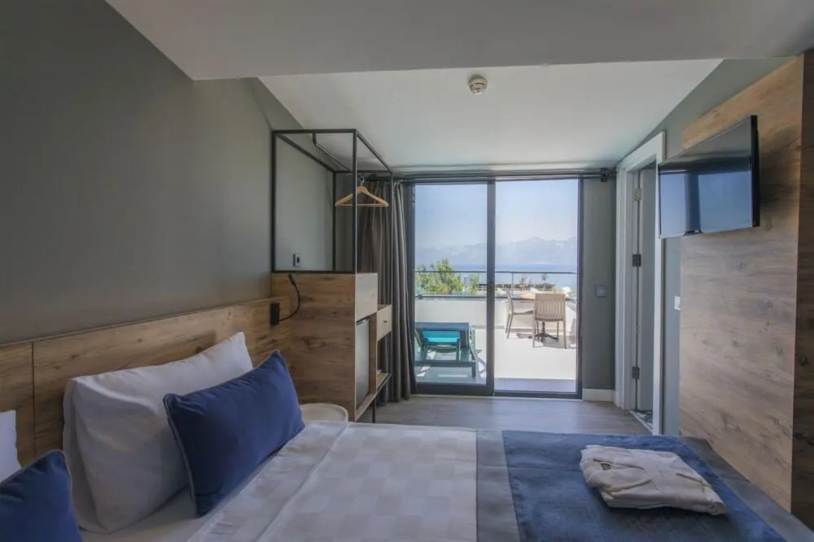 Hotel Pure Blanche Lara