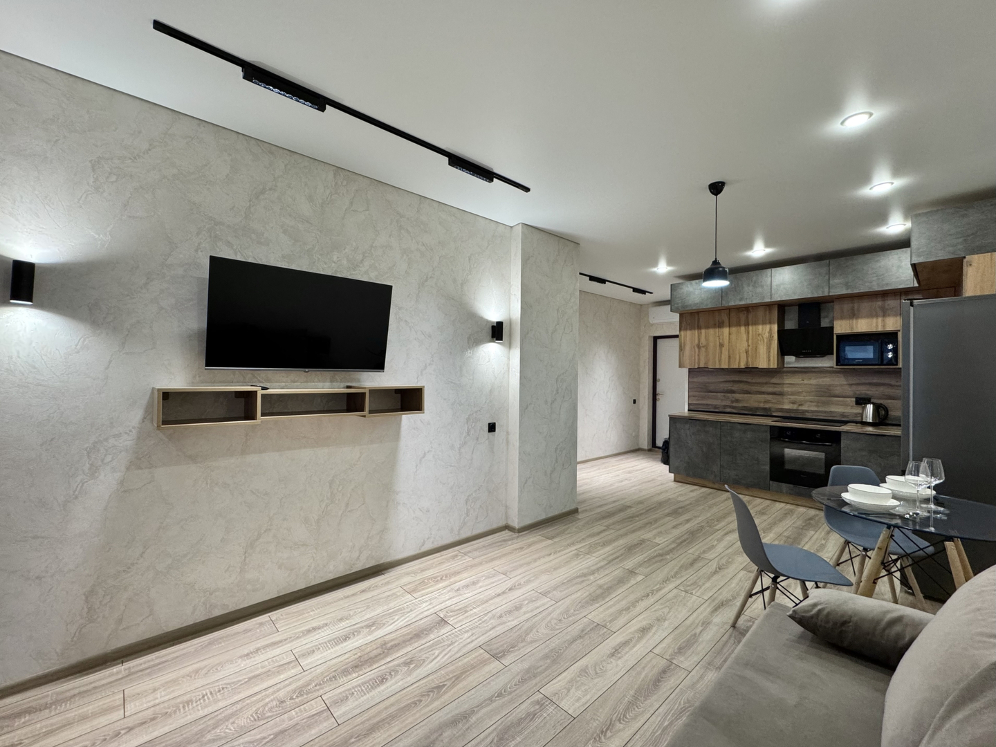 Апартаменты Atmosfera Sna у Жд Вокзала в Стильном Провансе