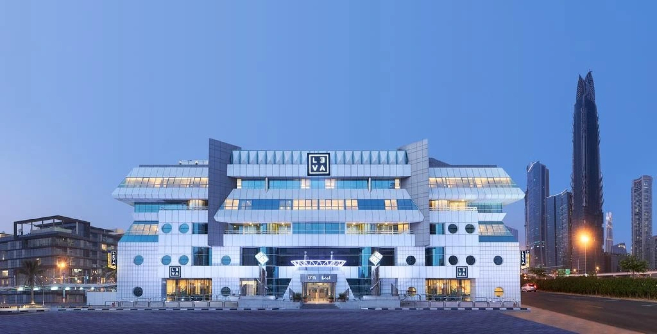 Отель Leva Mazaya Centre Dubai