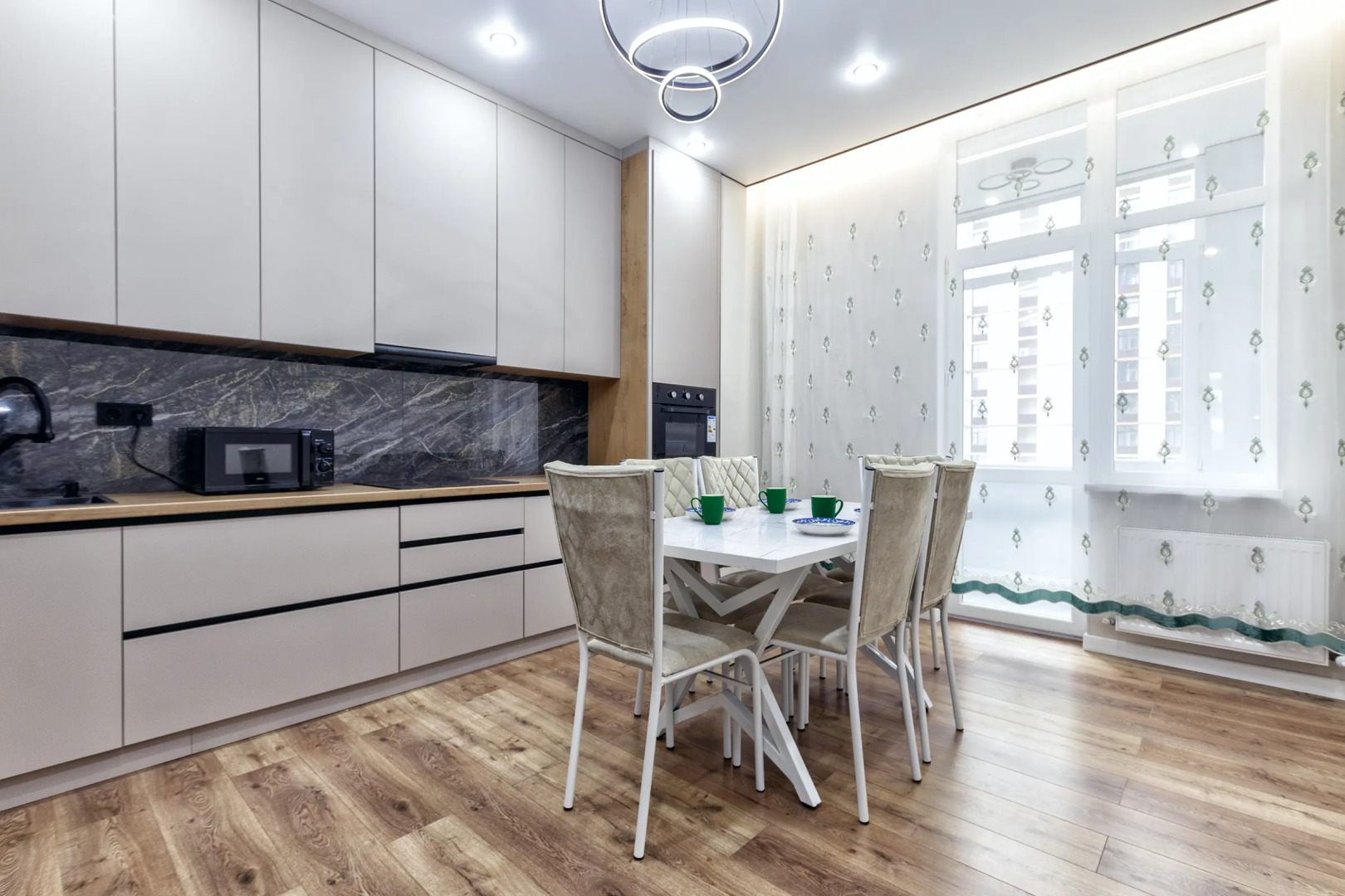 Квартира 2-комнатная в ЖК Дастур