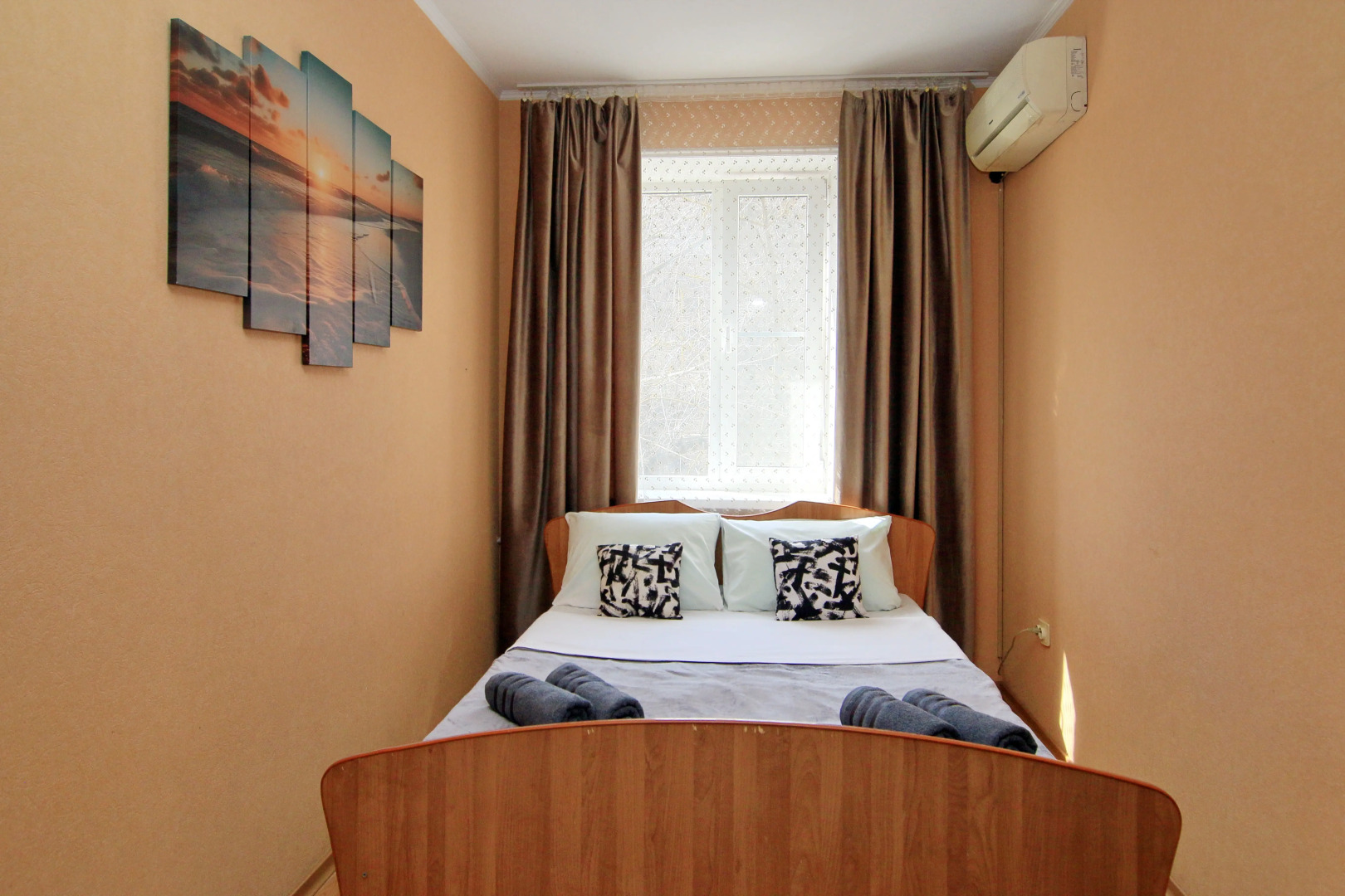 Квартира на Пушкинской набережной