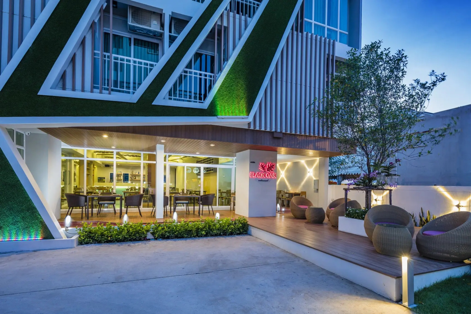 Отель Atelier Suites