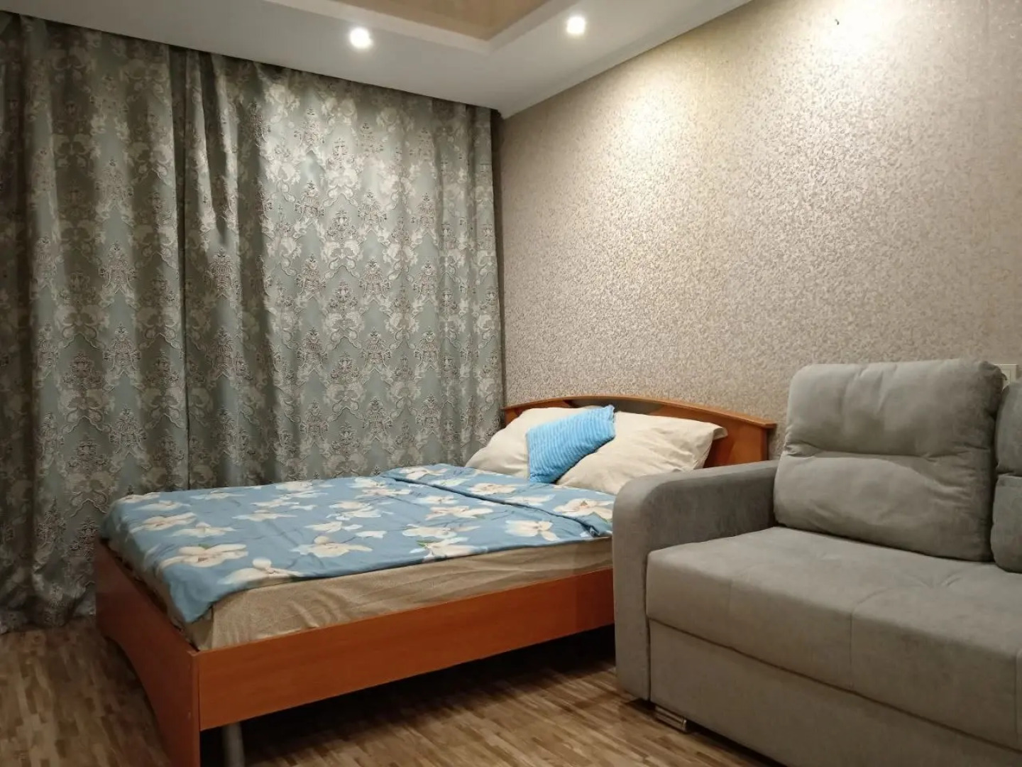 Квартира Тепличная 24